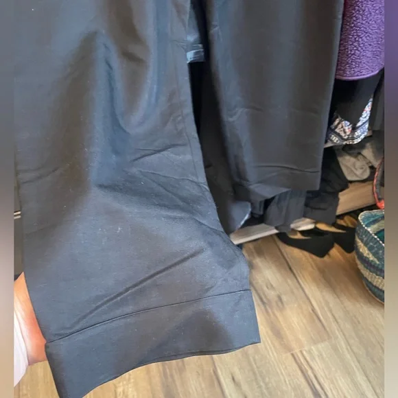 Anne Taylor belted black ankle pant size 12. Straight leg, cuffed hem, pull on. - Picture 6 of 6